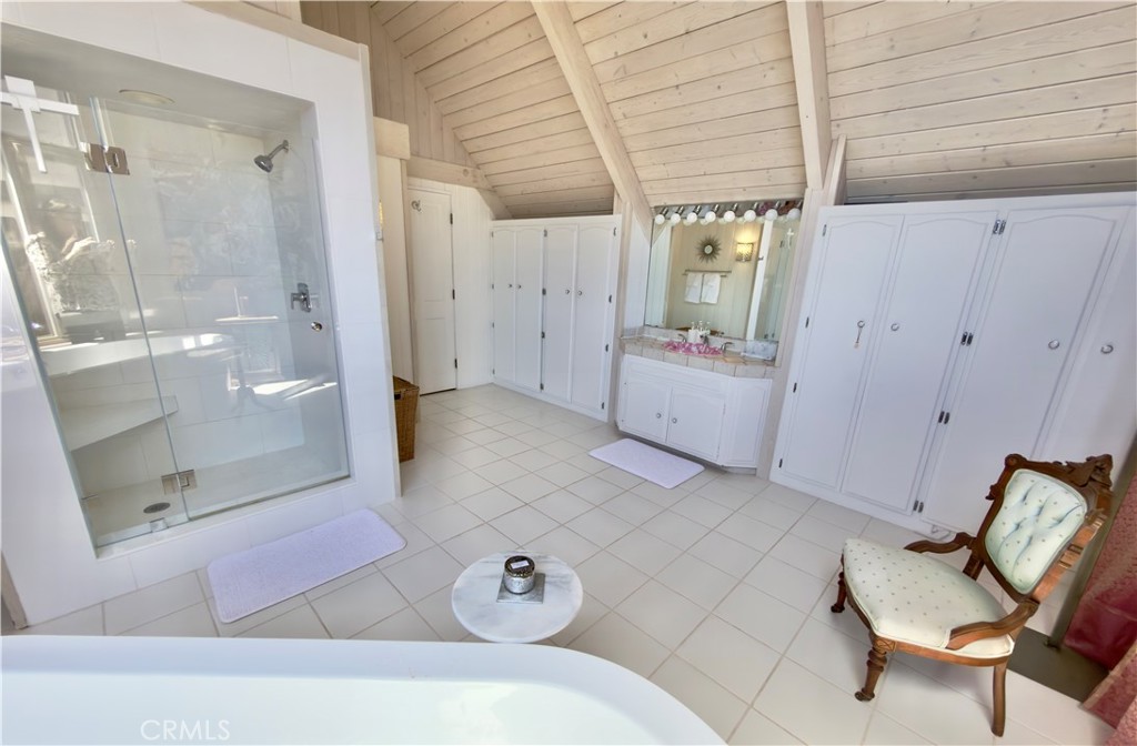 327 Aster Property Photo 35