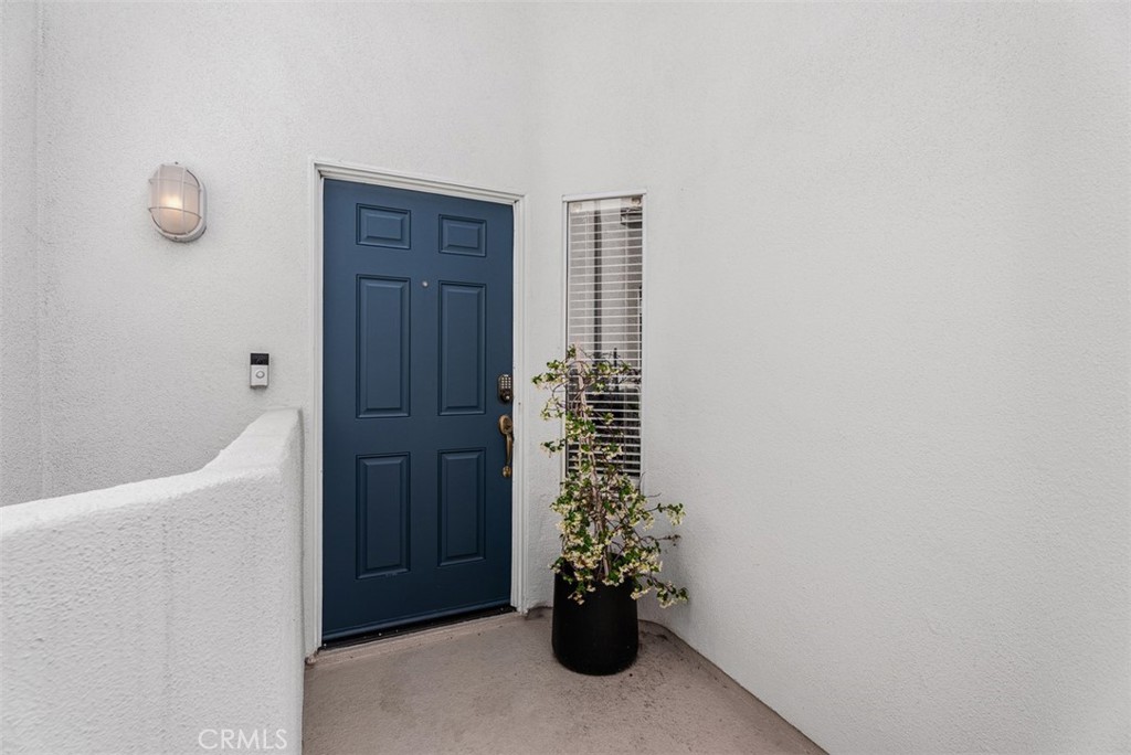 24997 La Mangusta Property Photo 5