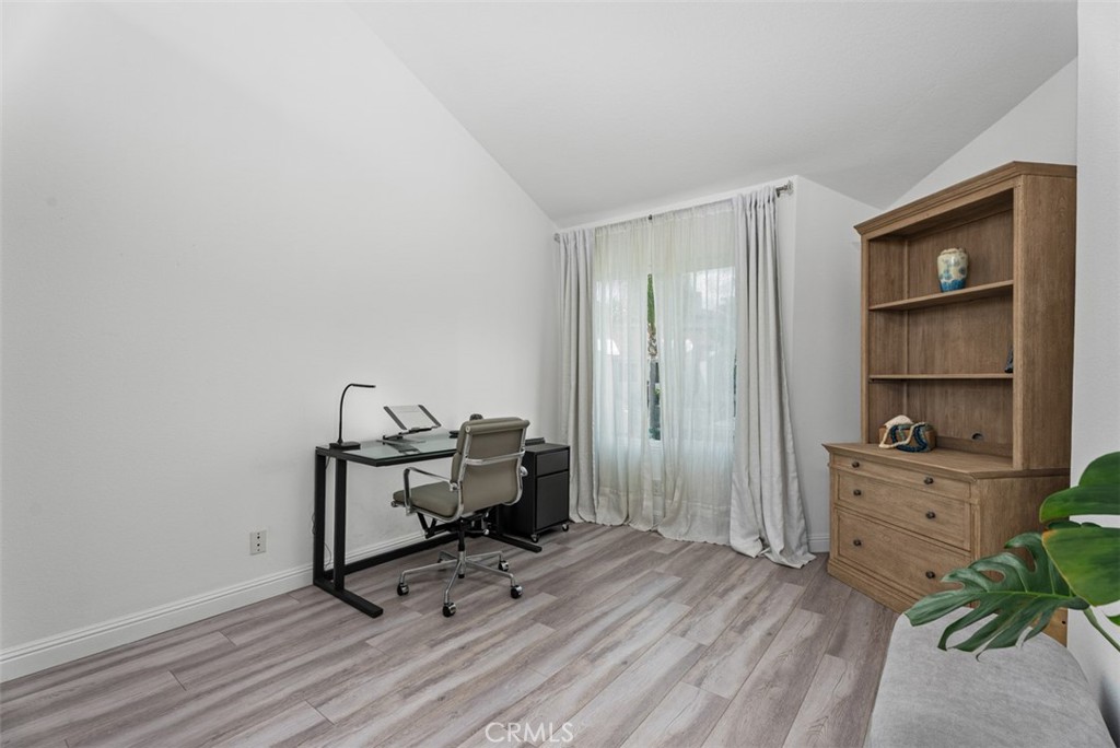 24997 La Mangusta Property Photo 8