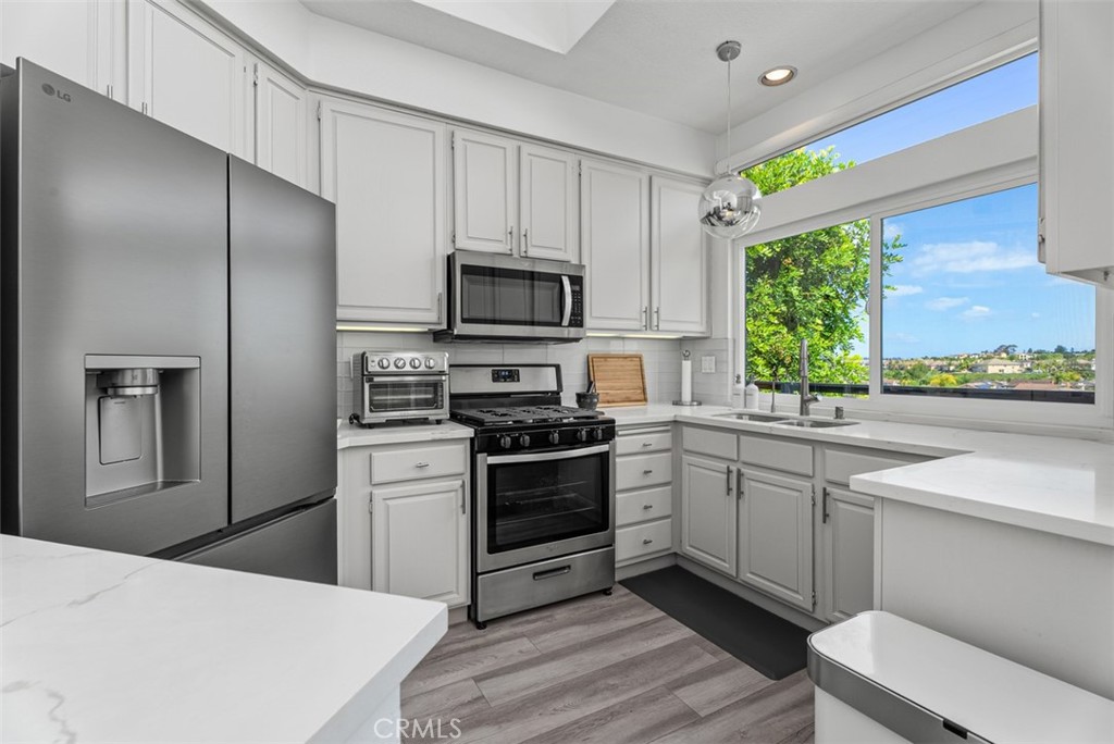 24997 La Mangusta Property Photo 15