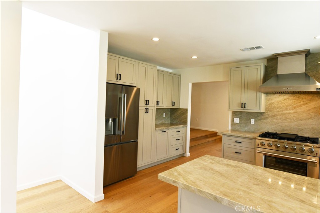 292 Granada Property Photo 9