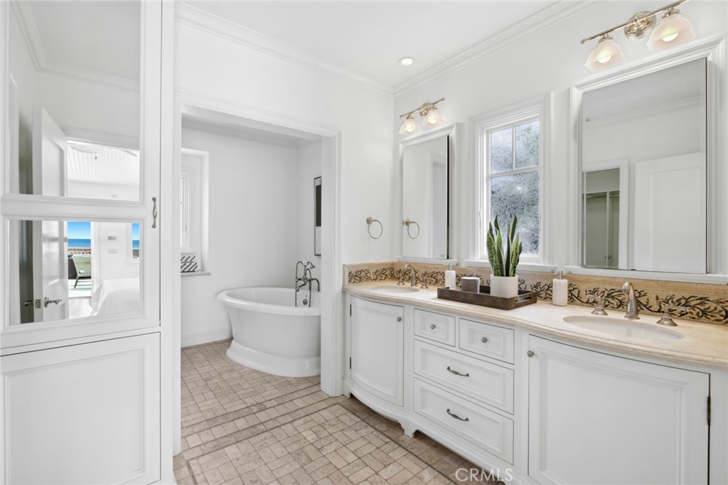 111 Brooks Street Property Photo 19