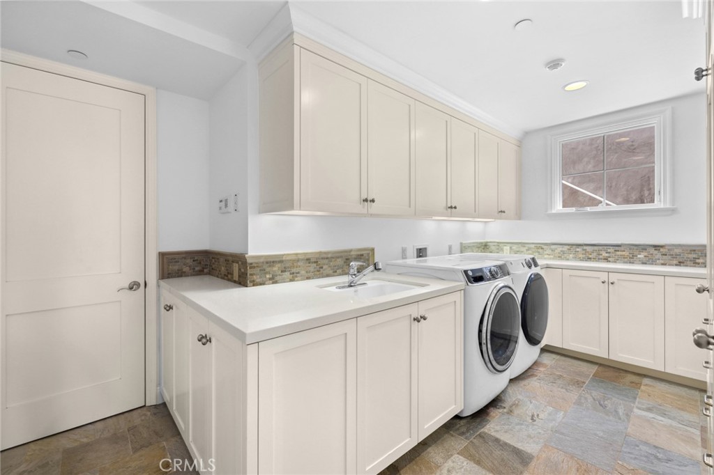 111 Brooks Street Property Photo 35