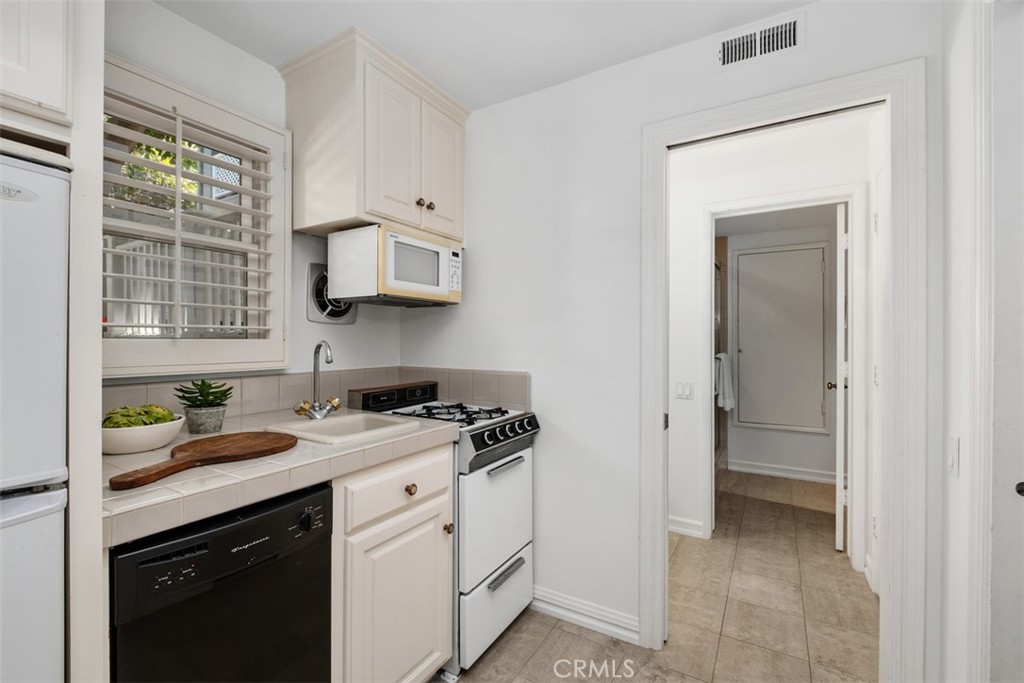 616 Cuprien Way Property Photo 30