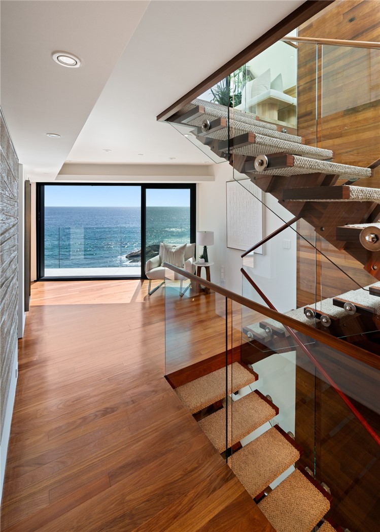 2049 Ocean Way Property Photo 13