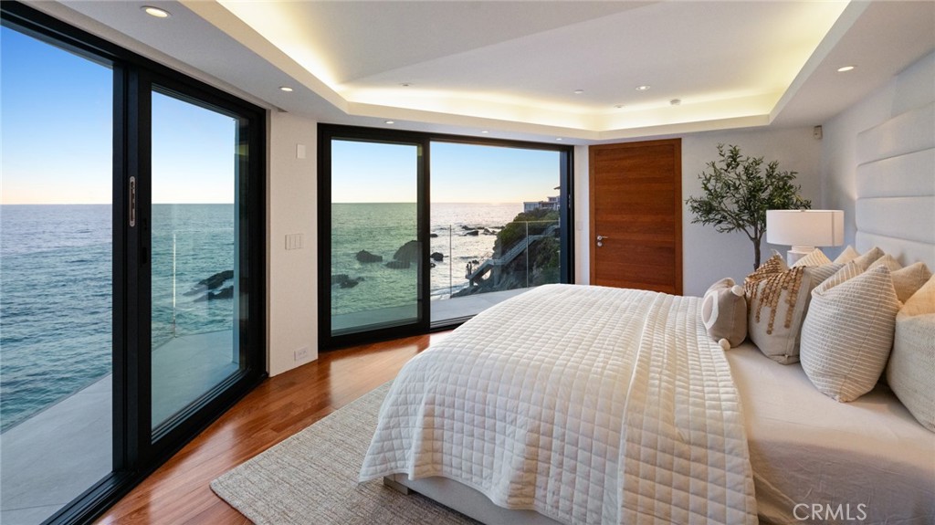 2049 Ocean Way Property Photo 14