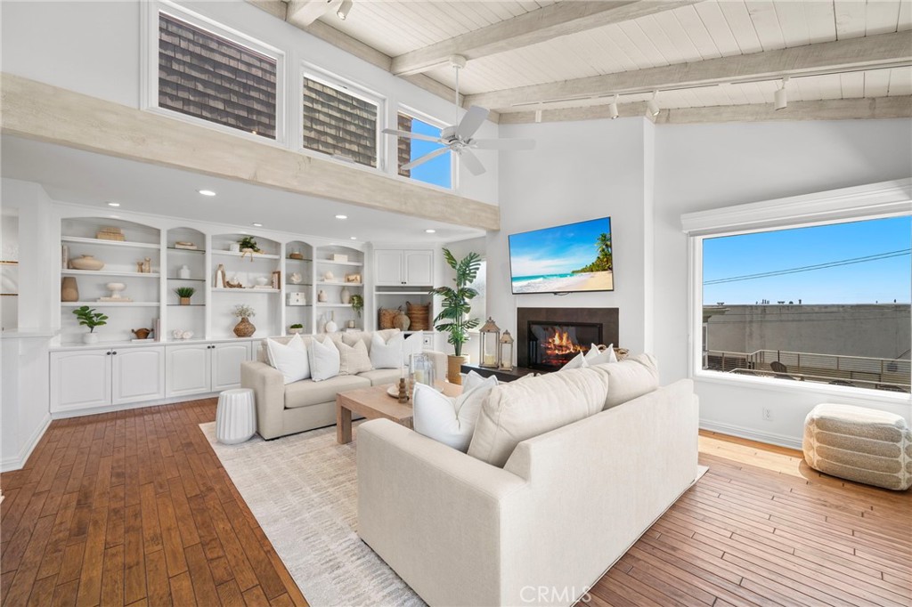 260 Arch Property Photo 10
