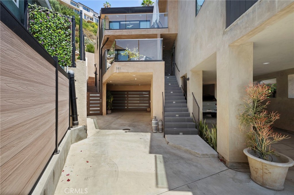 346 Y Place Property Photo 28