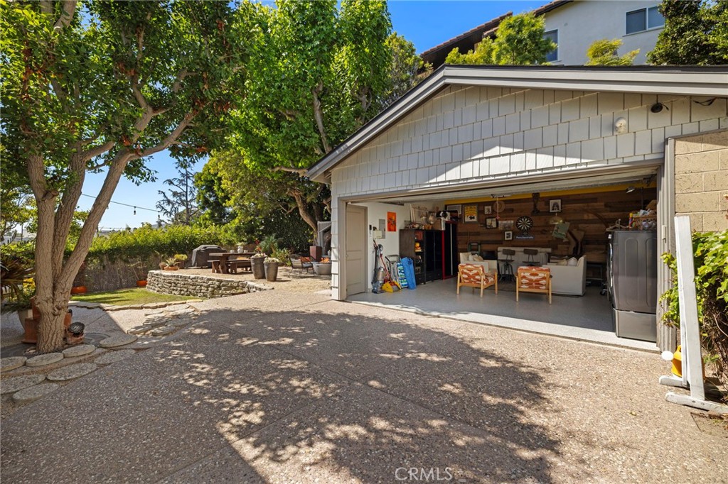 750 Griffith Way Property Photo 49