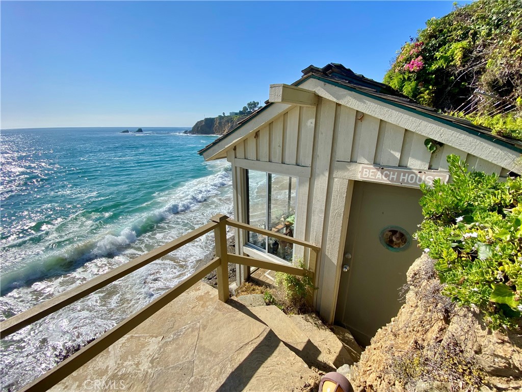 1137 Marine Drive Property Photo 31