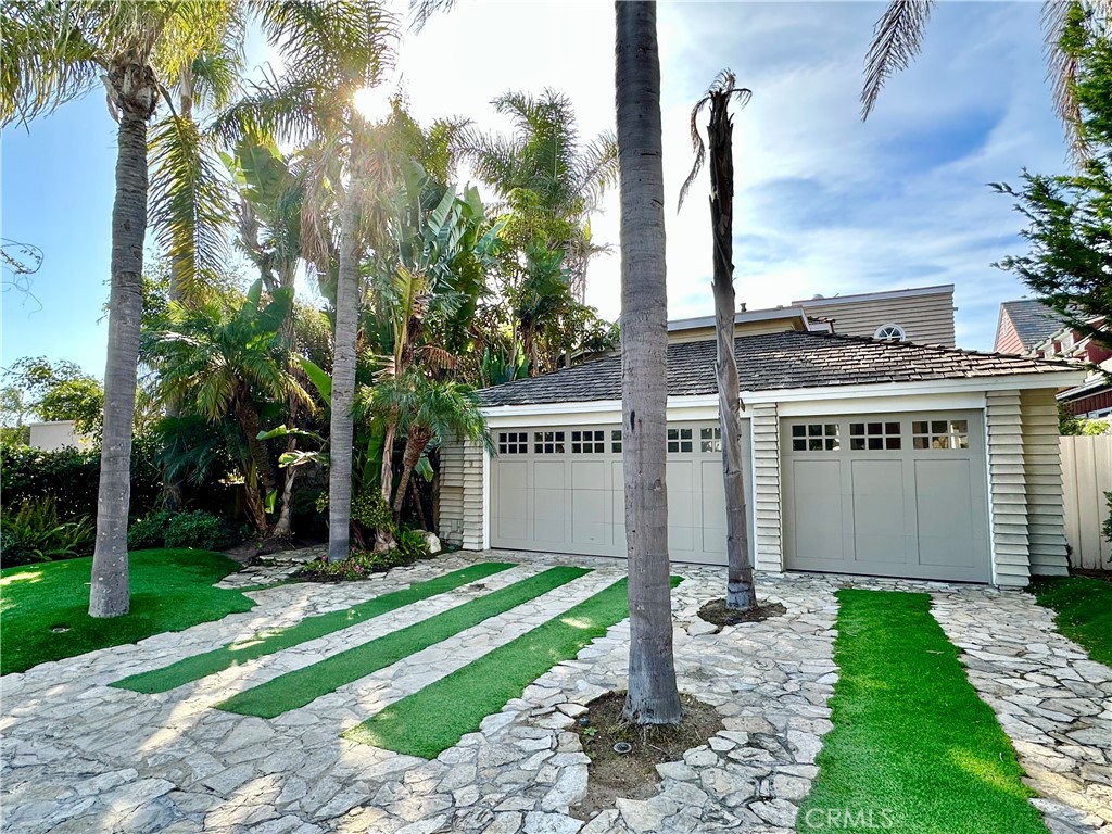1137 Marine Drive Property Photo 32