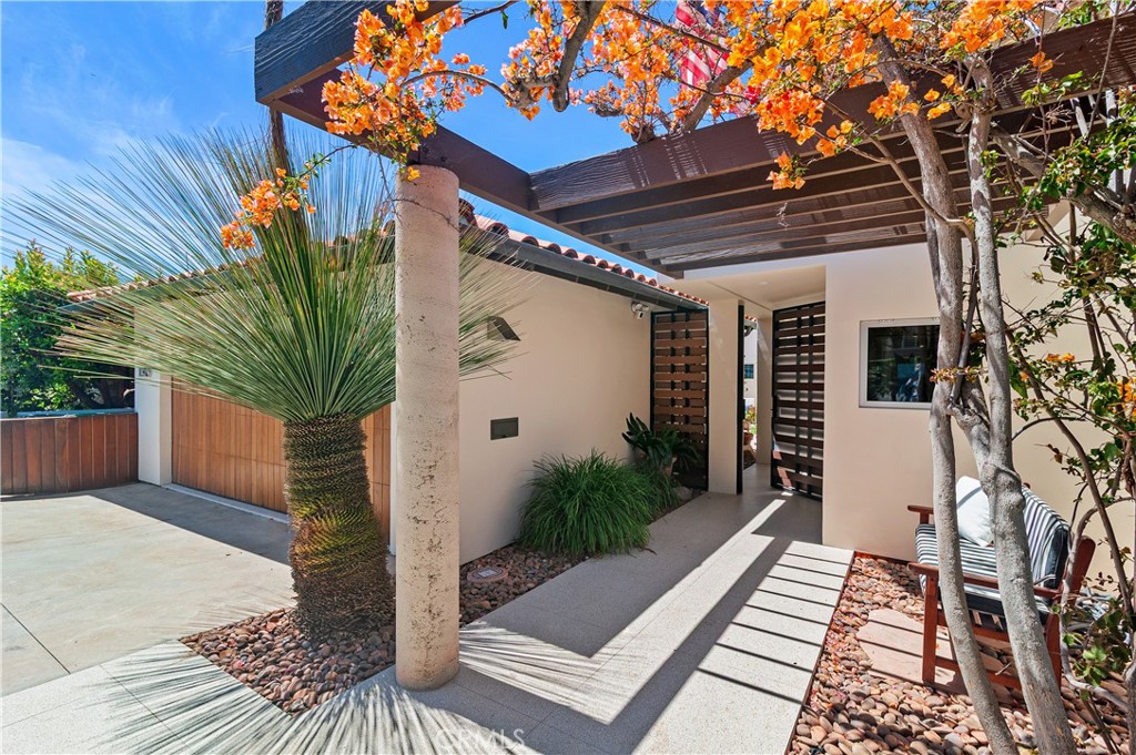 130 Mcknight Property Photo 5