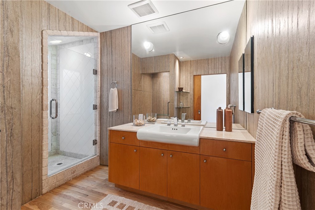 130 Mcknight Property Photo 24