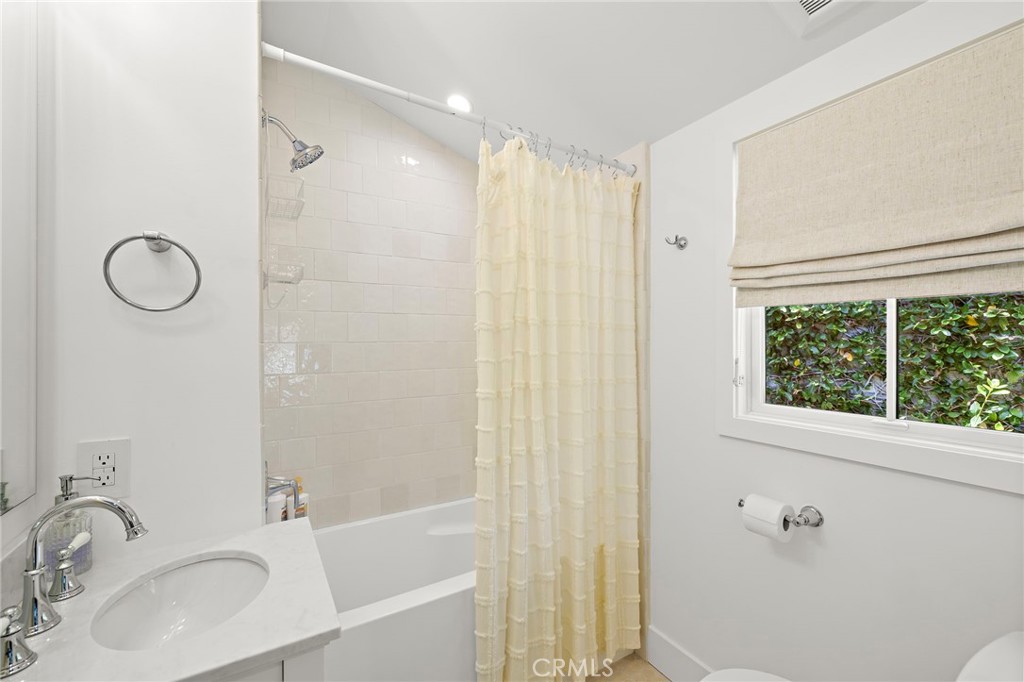 307 Emerald Bay Property Photo 30