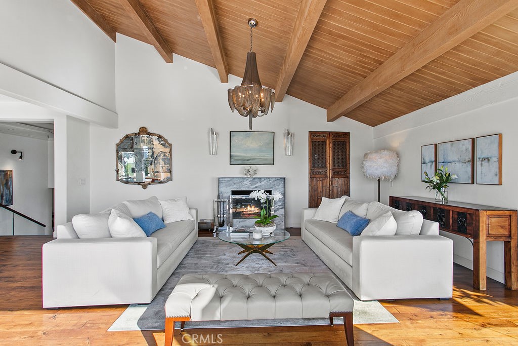 1010 Emerald Bay Property Photo 3