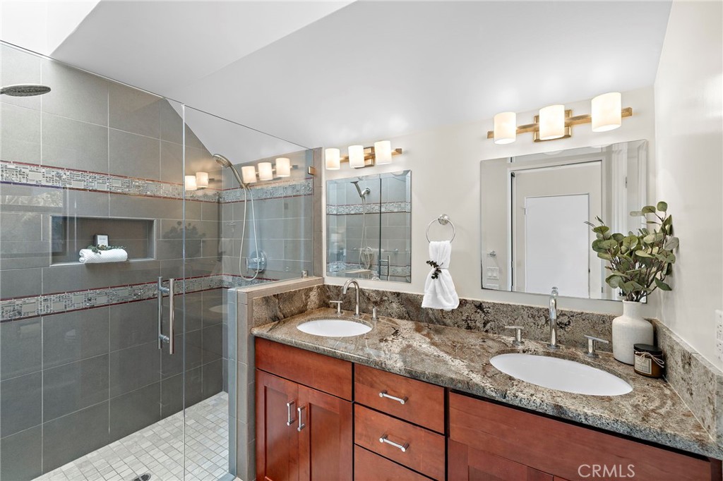 320 Cazador 5 Property Photo 22
