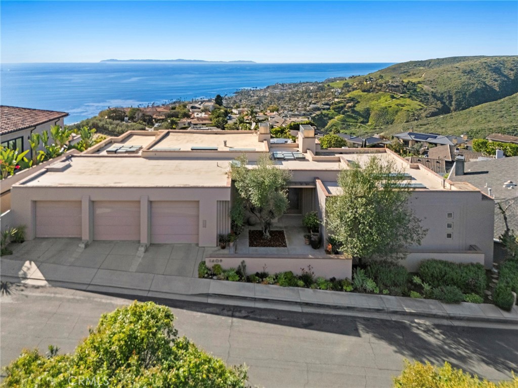 1409 Samoa Way Property Photo 5