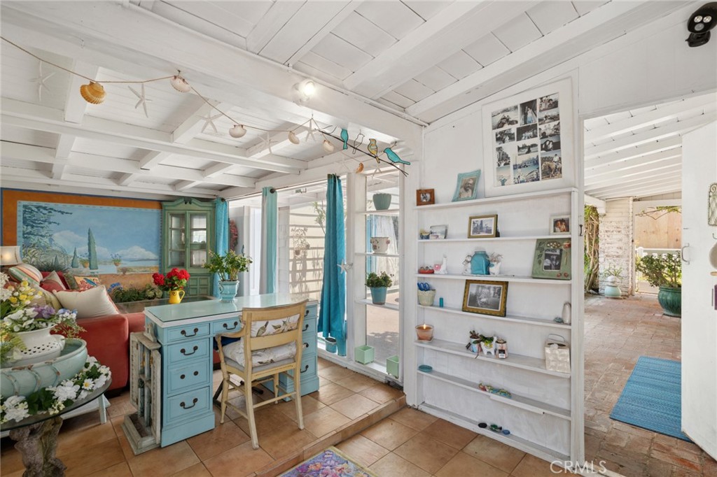1665 Viking Road Property Photo 33