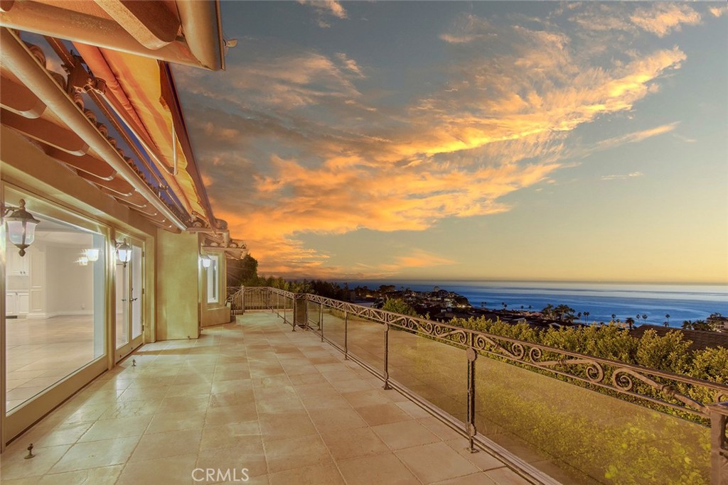 517 Emerald Bay Property Photo 16