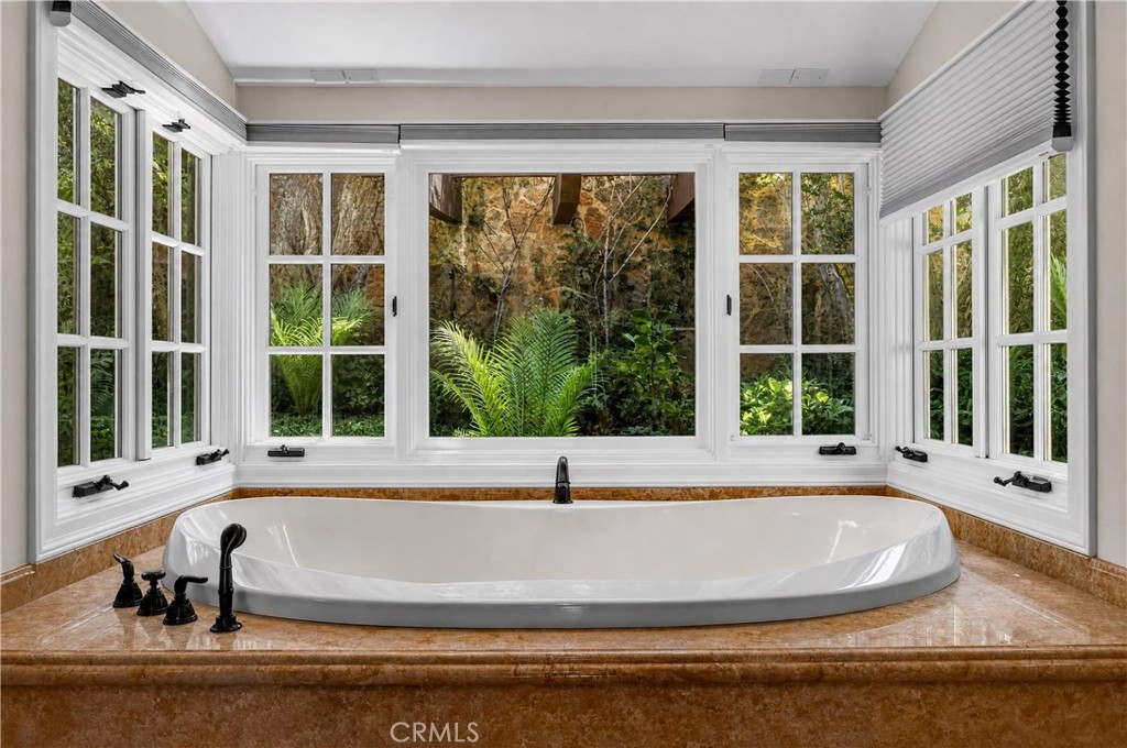517 Emerald Bay Property Photo 19