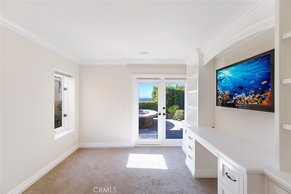 517 Emerald Bay Property Photo 26