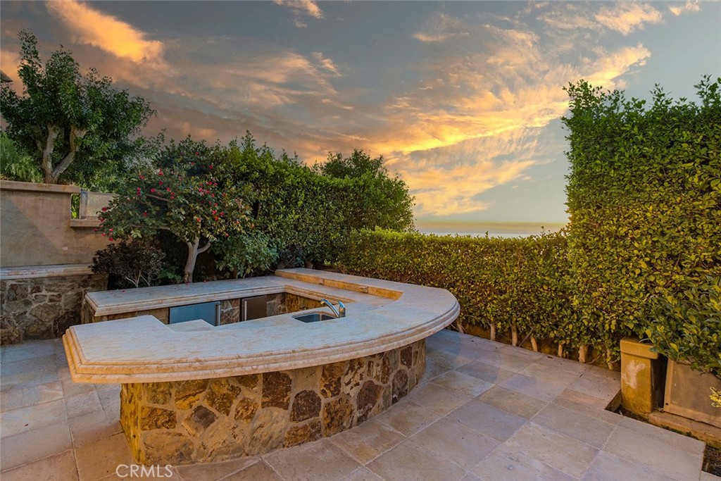 517 Emerald Bay Property Photo 29