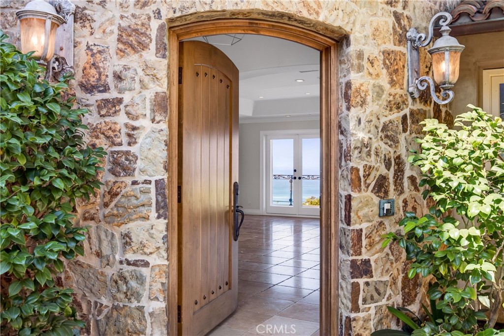517 Emerald Bay Property Photo 35