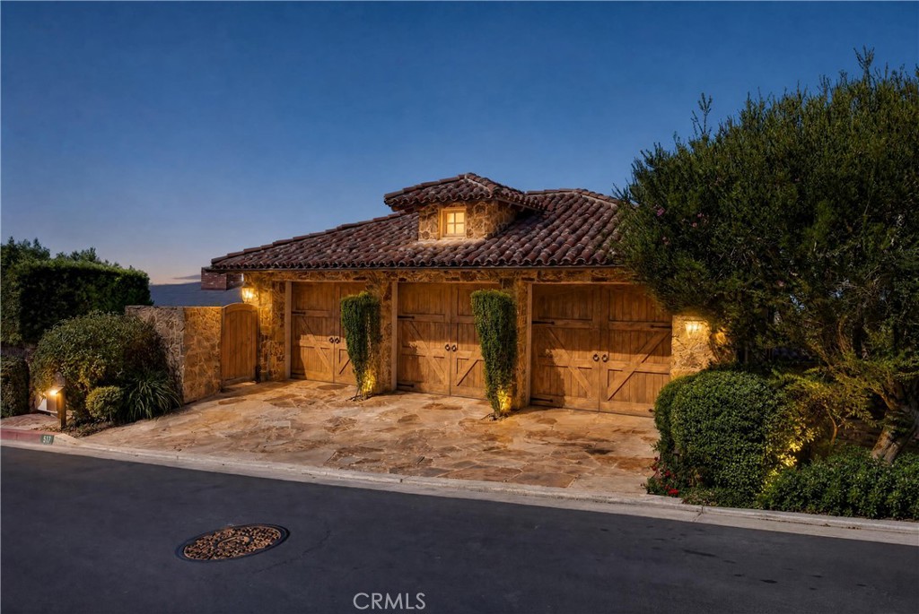 517 Emerald Bay Property Photo 46