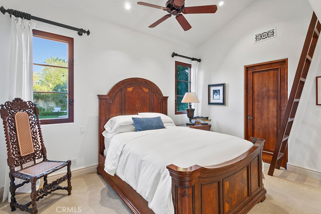 136 Emerald Bay Property Photo 17