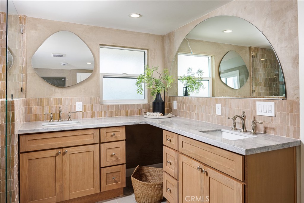 251 Highland Property Photo 17
