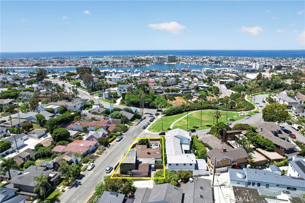 2700 Cliff Property Photo 14