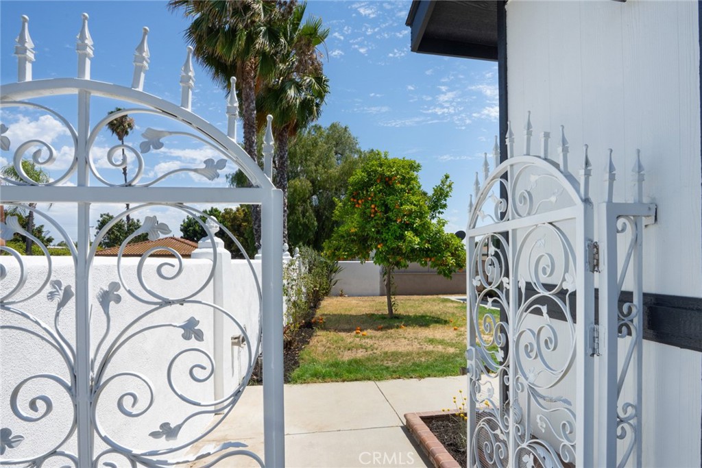 261 Las Brisas Circle Property Photo 4