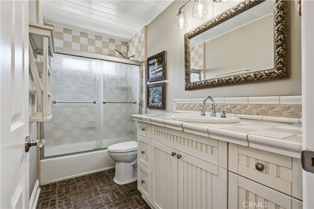 22 Serenity Property Photo 18
