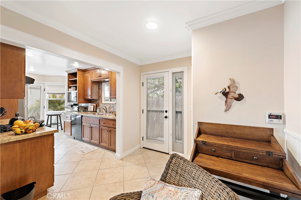 1466 Randall Way Property Photo 10