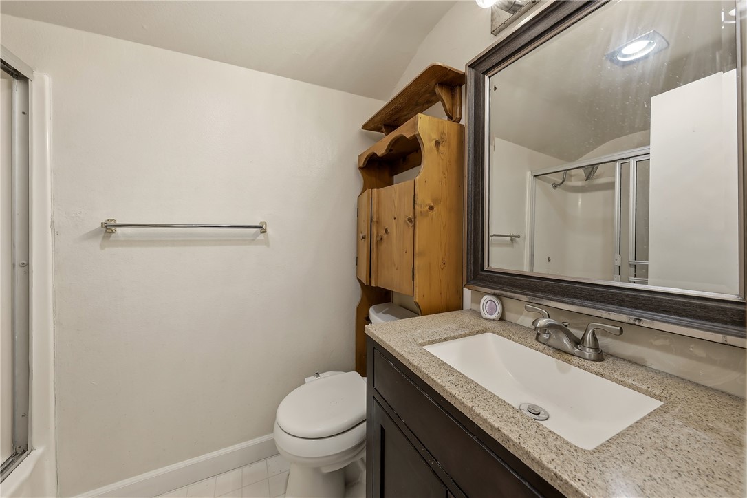 23821 Hillhurst 38 Property Photo 13