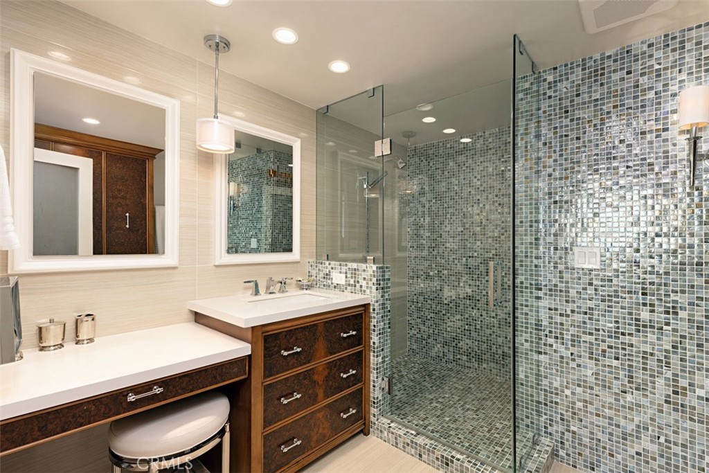 31755 Coast 403 Property Photo 25