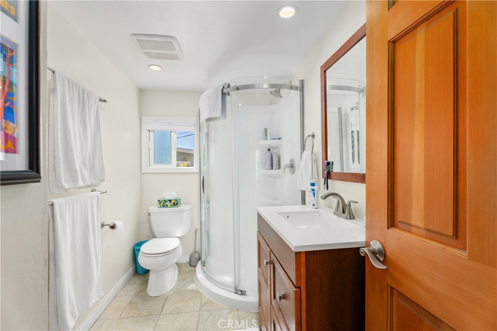 272 Beverly Property Photo 14