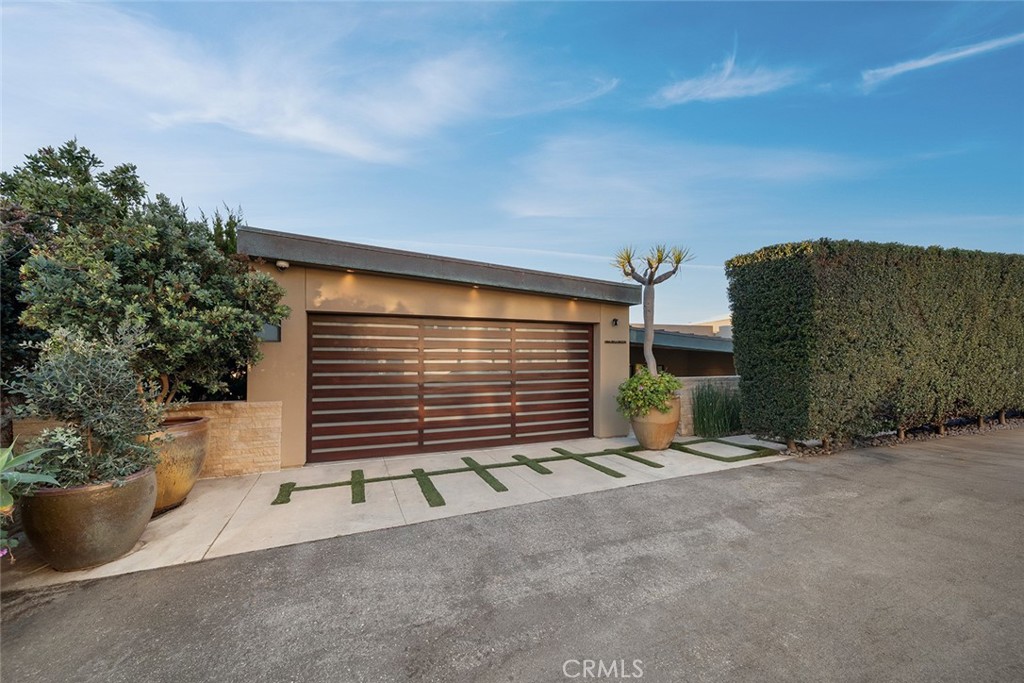 2665 Victoria Drive Property Photo 69