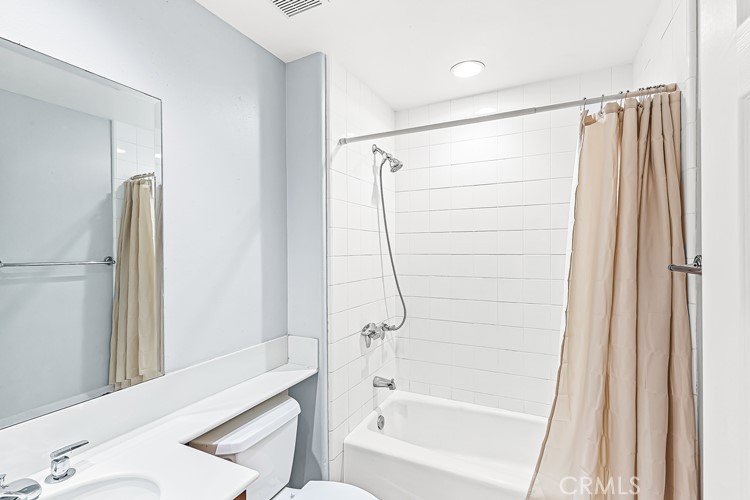 200 Pacific Coast Highway 416 Property Photo 15