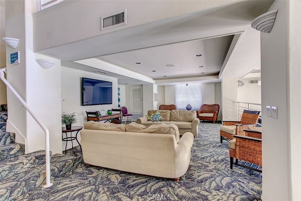 200 Pacific Coast Highway 416 Property Photo 26