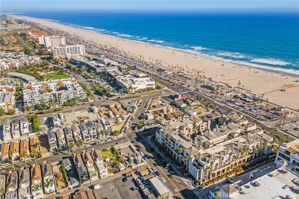 200 Pacific Coast Highway 416 Property Photo 38