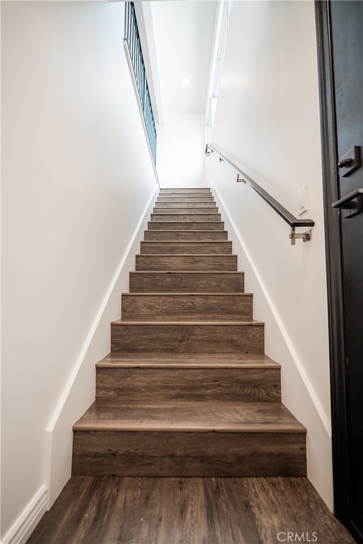 577 S Ramona #e Property Photo 8