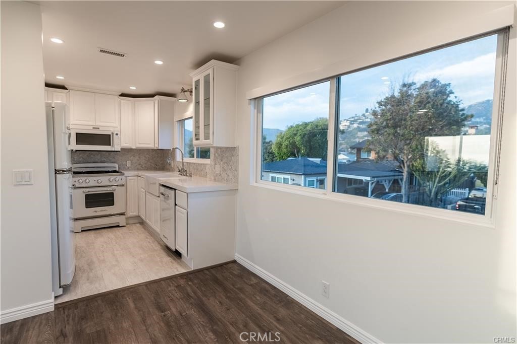 577 S Ramona #e Property Photo 13