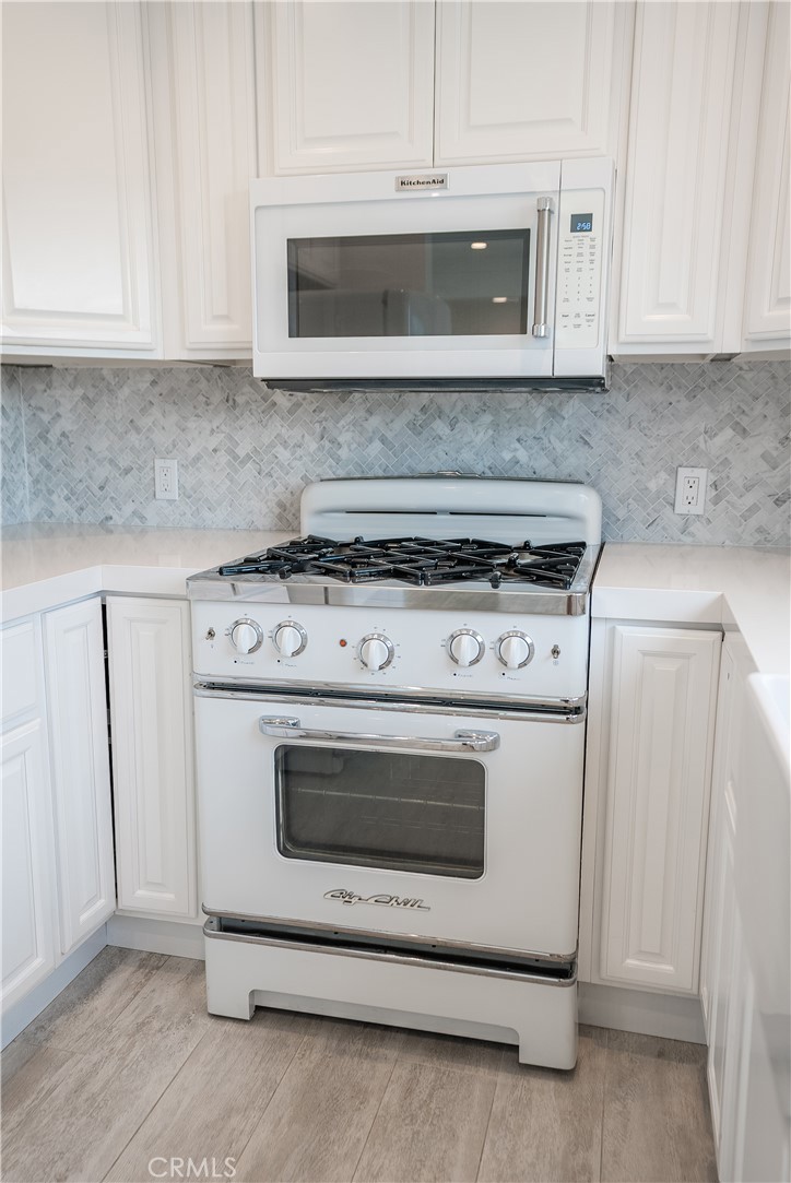 577 S Ramona #e Property Photo 14