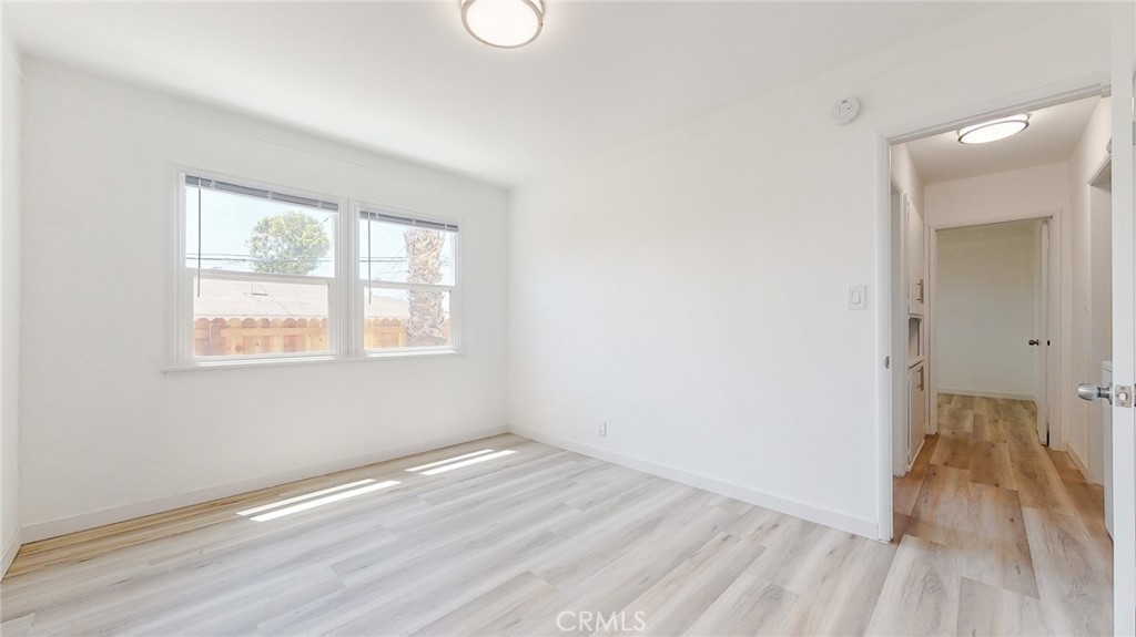 239 1/2 3rd Avenue Property Photo 6