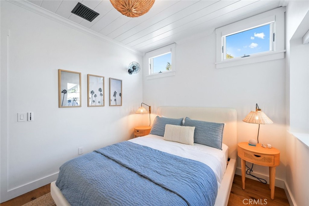 358 Cliff Property Photo 7