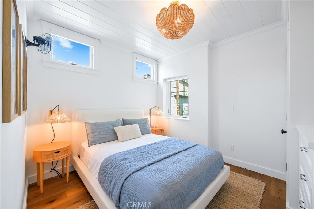 358 Cliff Property Photo 16