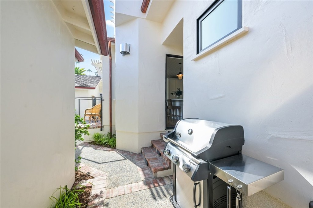 358 Cliff Property Photo 18