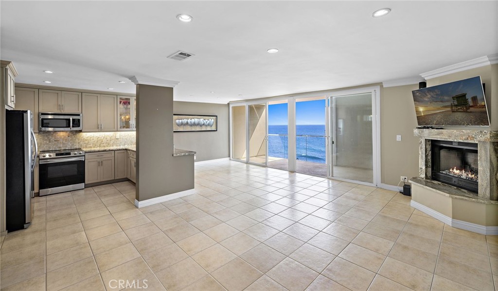 1585 S Coast 65 Property Photo 5