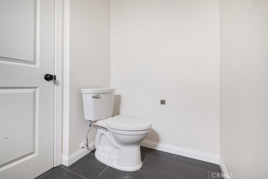 2391 Via Mariposa W 3e Property Photo 34